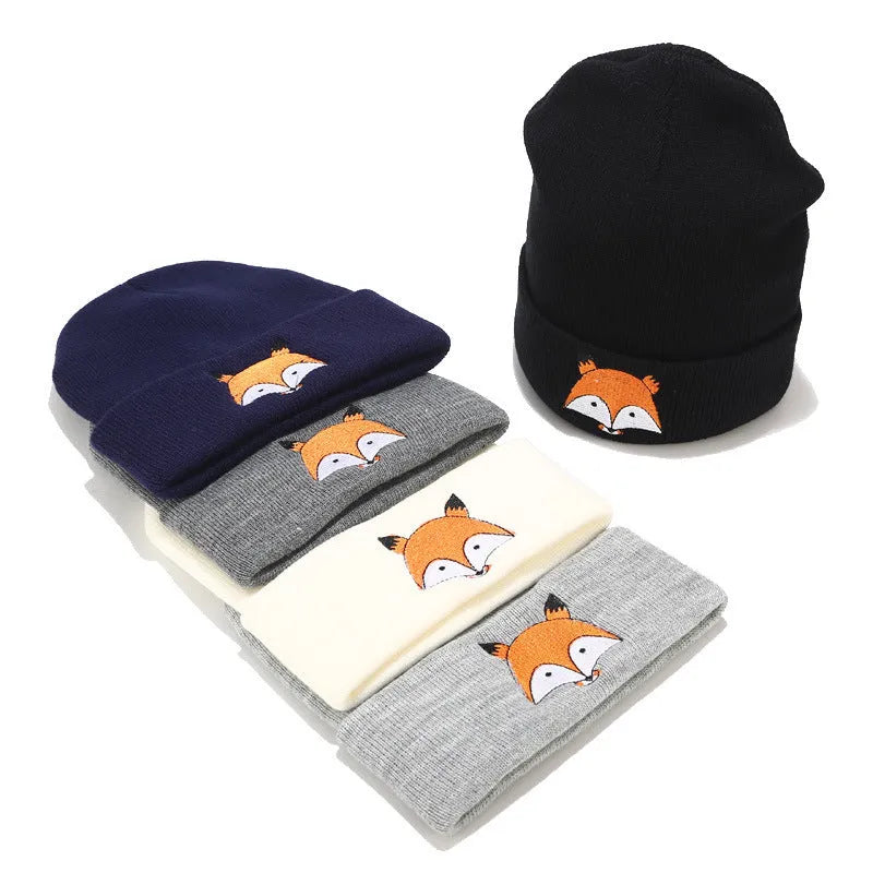 Brodé bonnet de laine - Enfance-Heureuse