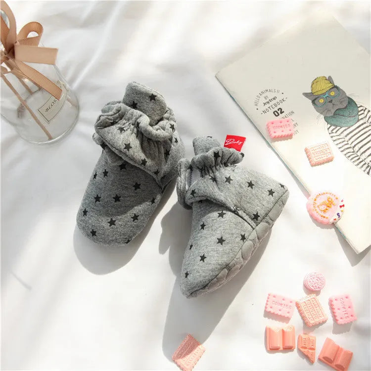 Baby socks and pure cotton baby shoes