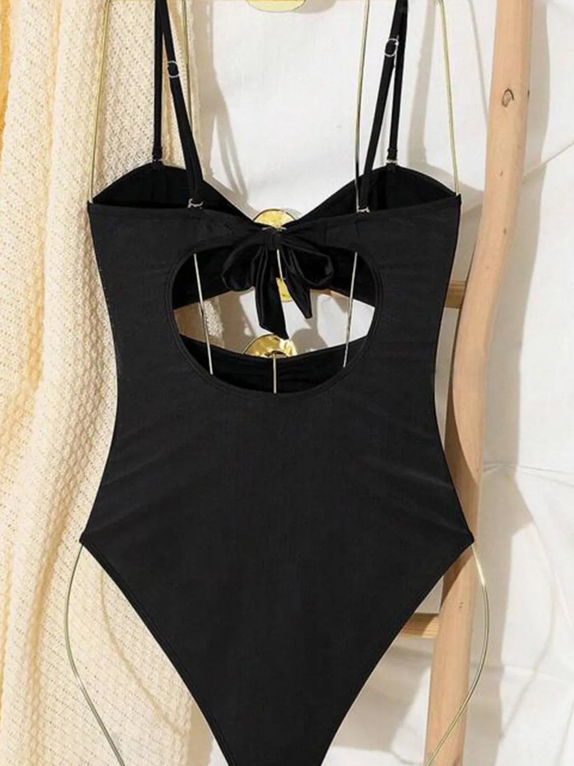 Cutout Sweetheart Neck One-Piece Swimwear - Enfance-Heureuse