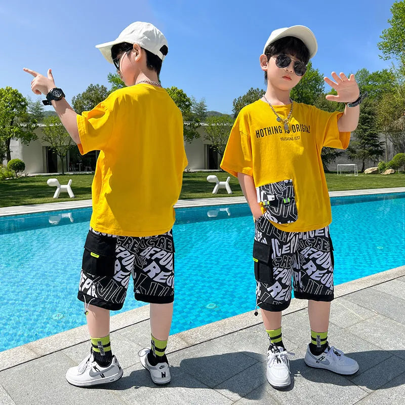 Cool and handsome boy's fashion summer short sleeve suit