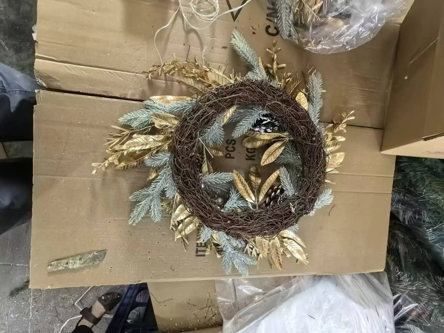 Christmas Wreath 20 Inch Christmas Door Decoration Garland With Warm Lights - Enfance-Heureuse
