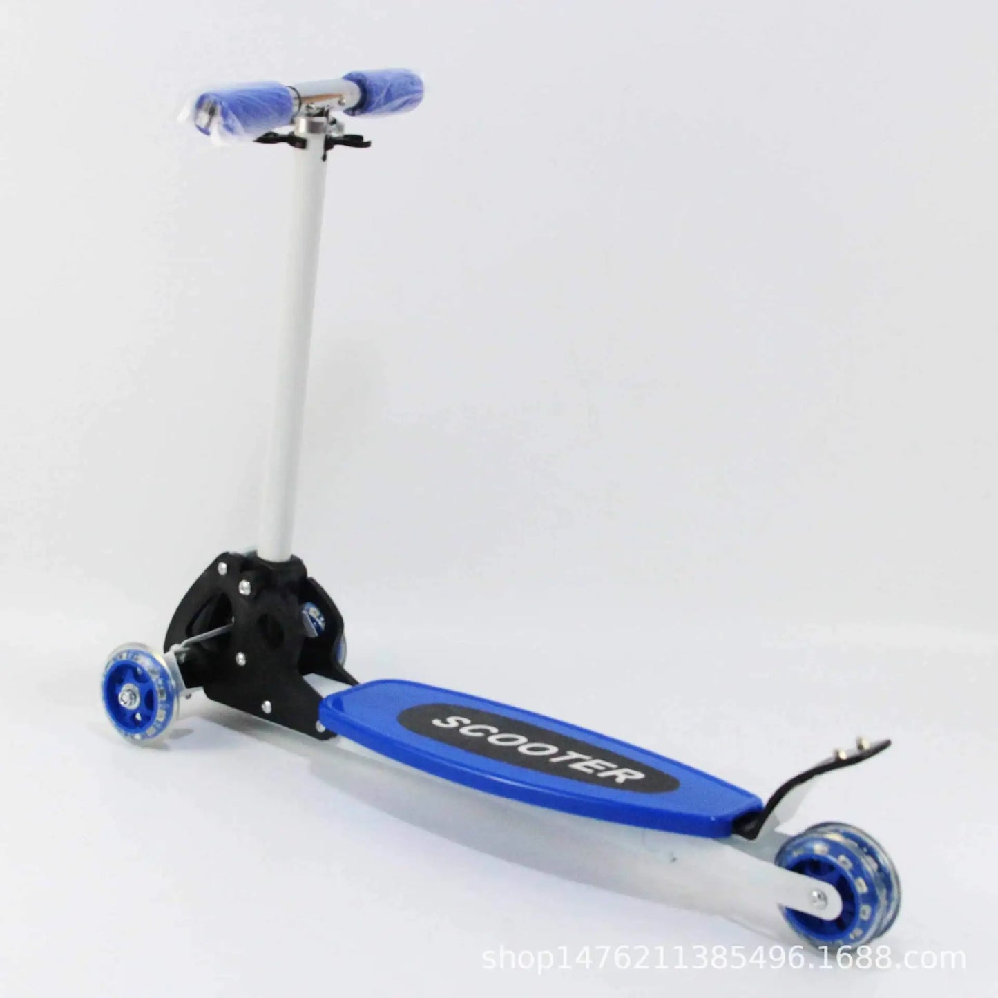 Children's Scooters Are Conducive To The Growth Of Children's Four-wheel Scooters