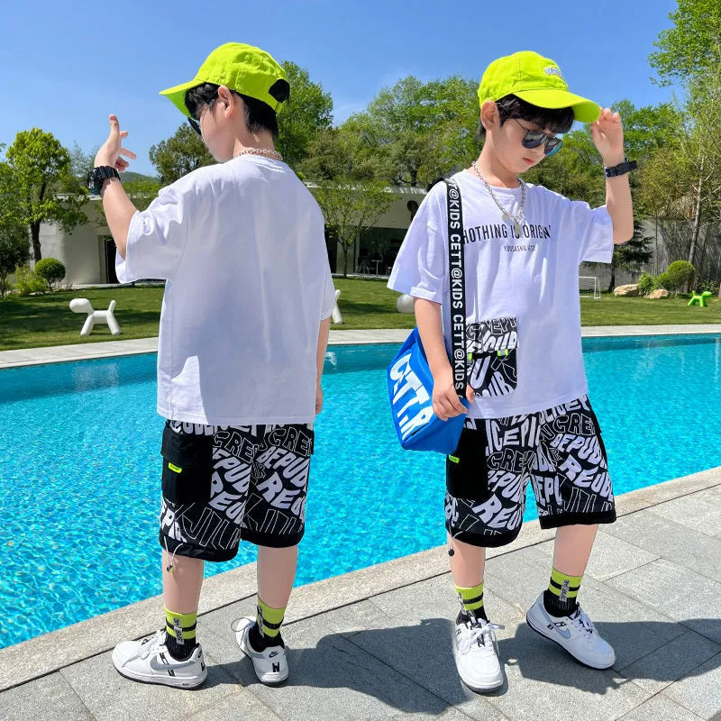 Cool and handsome boy's fashion summer short sleeve suit